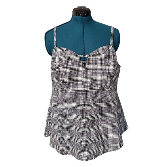 Torrid Black and White Plaid Houndstooth Peplum Top - Picture 1 of 8